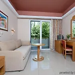 Pearl 호텔 4*