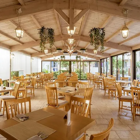 Hotell Pearl 4*