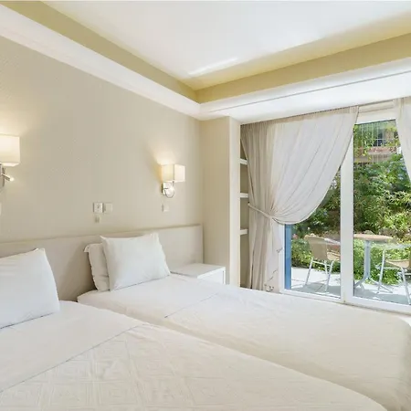 Hotell Pearl 4*
