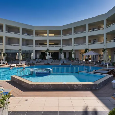 Готель Pearl 4*