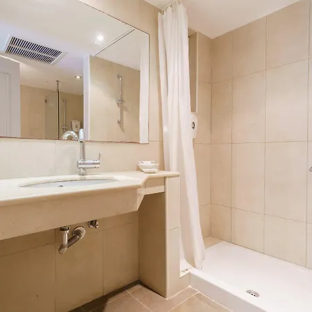 Pearl Готель 4*