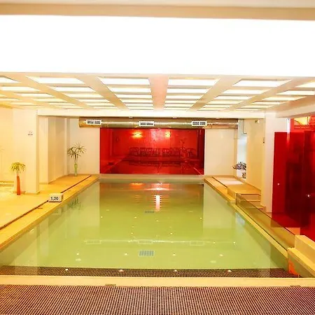 Pearl Hotel