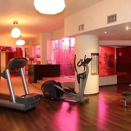 Pearl Hotel